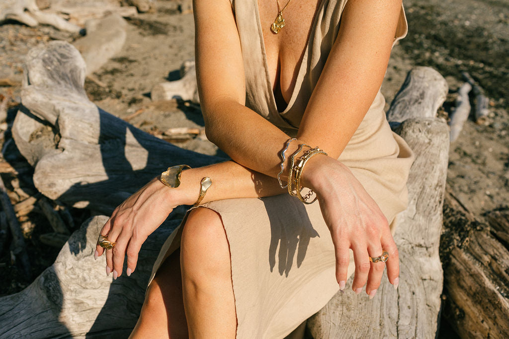 LAVER Necklace