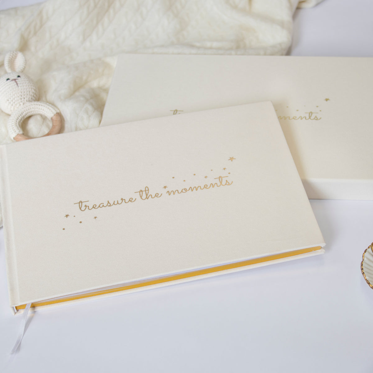 HELLO BABY GENDER NEUTRAL GIFT SET
