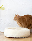 Round Natural Wool Pet Bed - White