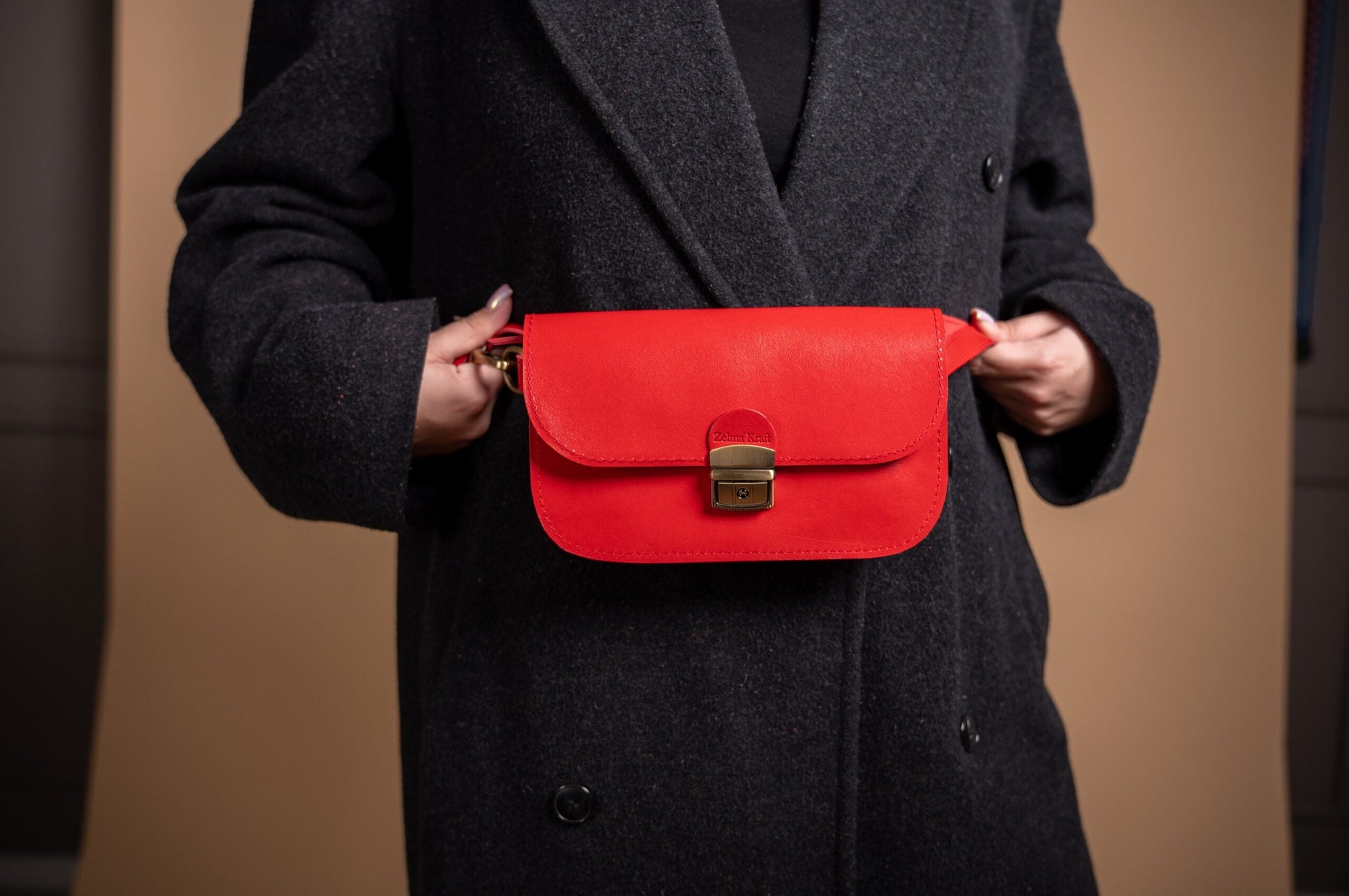 Vintage Leather Saddle Bag - Functional &amp; Stylish Accessory