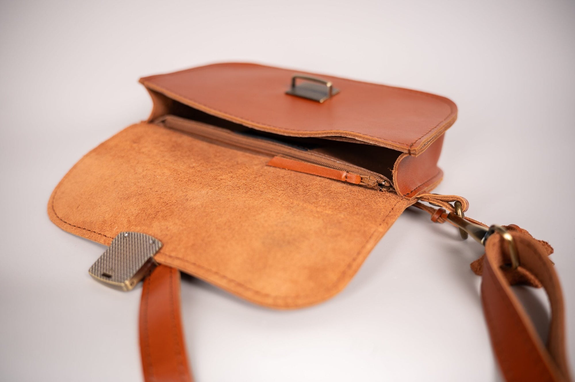 Vintage Leather Saddle Bag with Adjustable Strap