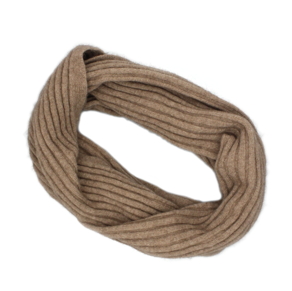 Possum Merino &amp; Silk Ribbed Loop Scarf