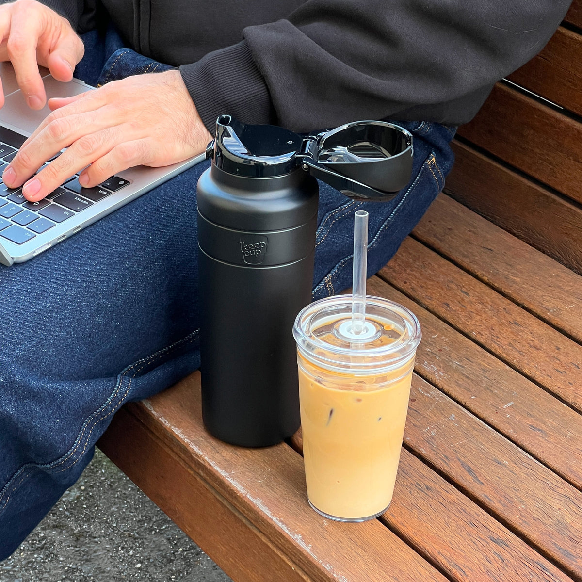 Ora Insulated Water Bottle - 700ml | Black