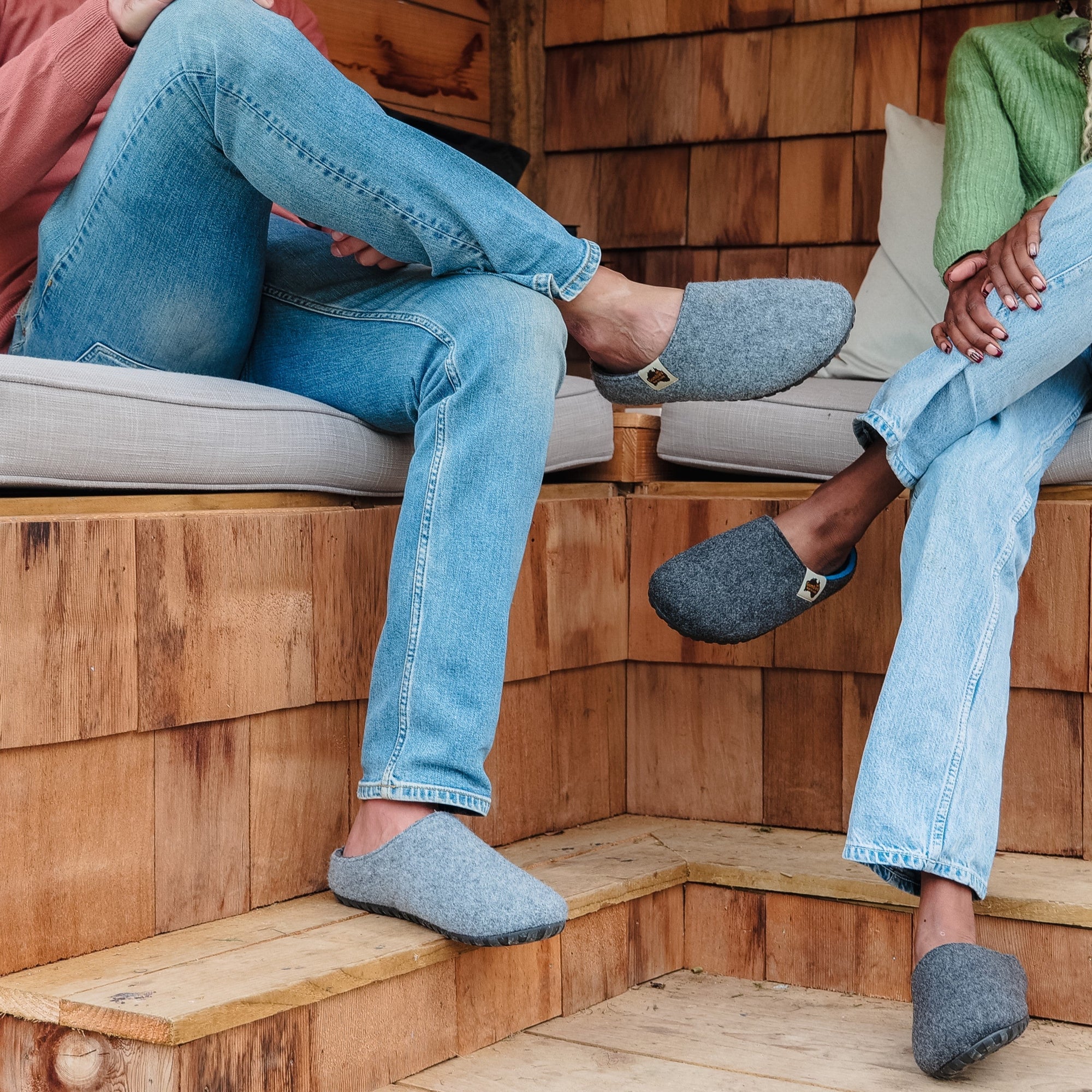 Outback Mens Slipper in Grey and Charcoal
