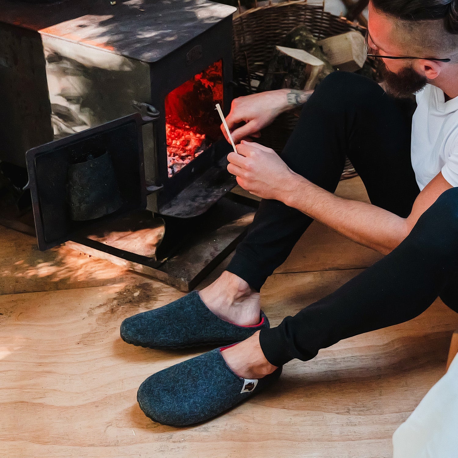 Outback - Men's - Charcoal &amp; Red