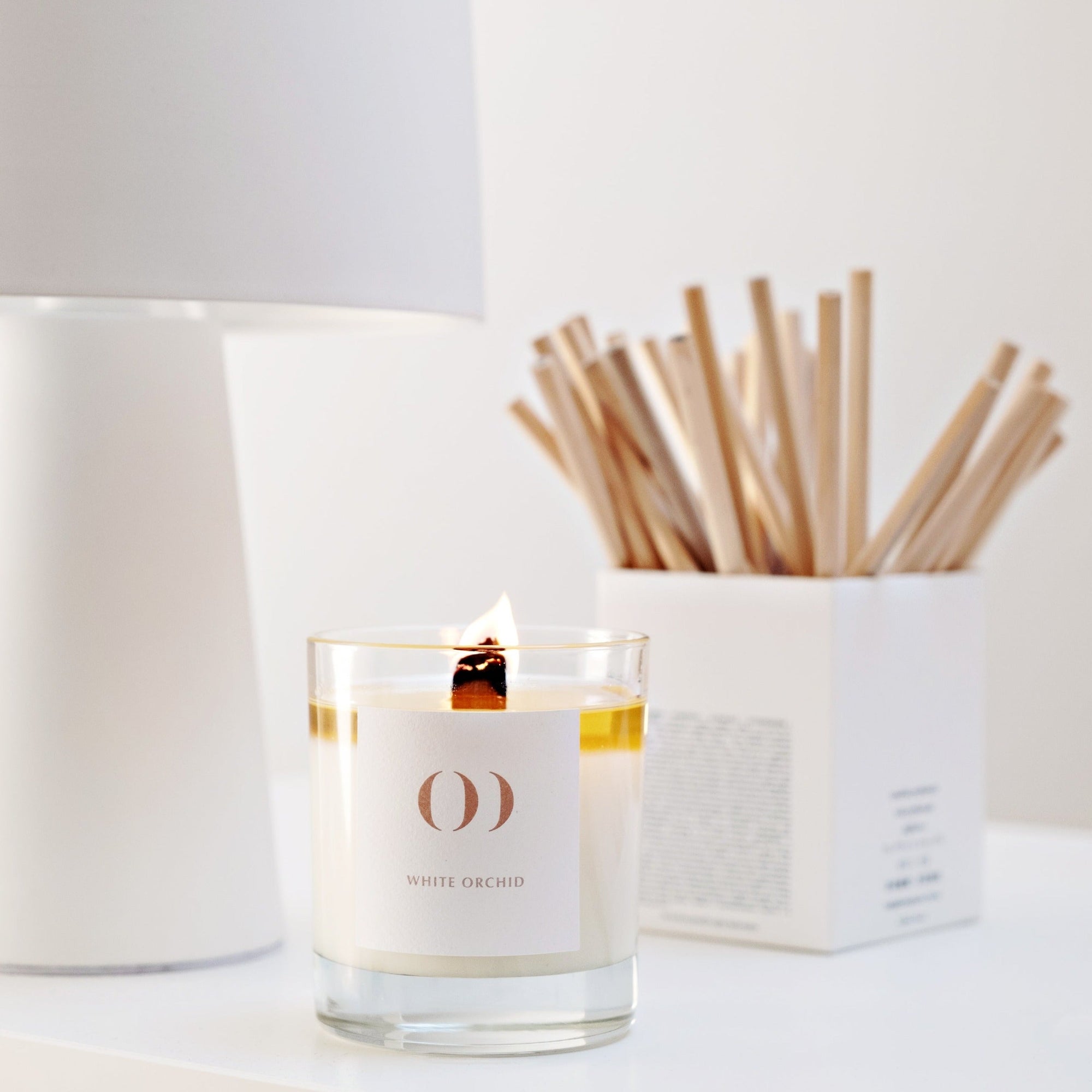 WHITE ORCHID CANDLE (FLORAL COLLECTION)
