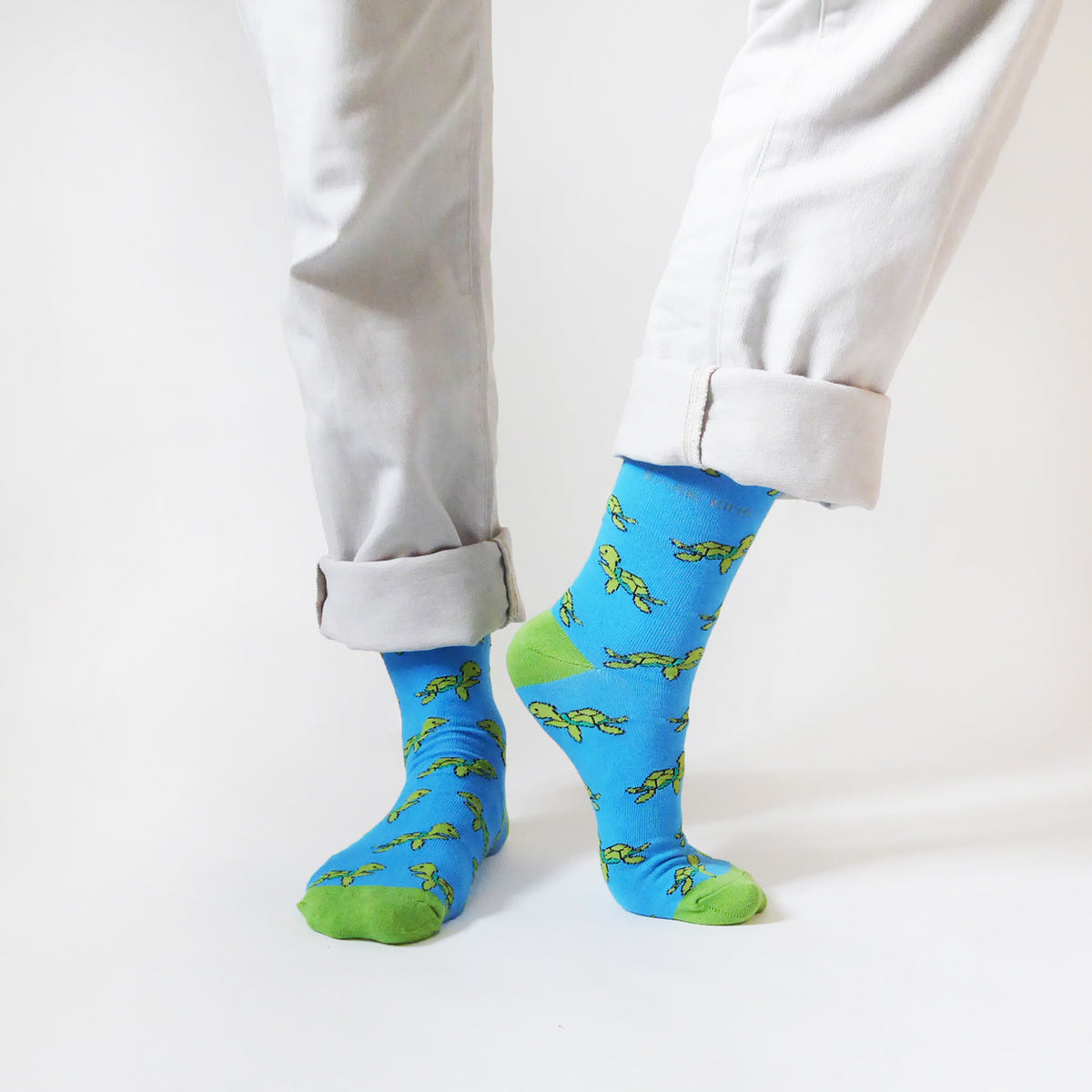 Save the Turtles Bamboo Socks
