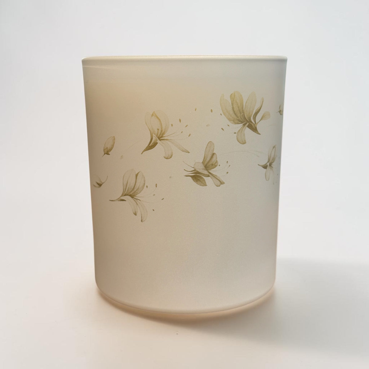 Honeysuckle &amp; Sandalwood – Luxury Soy Candle (30cl)