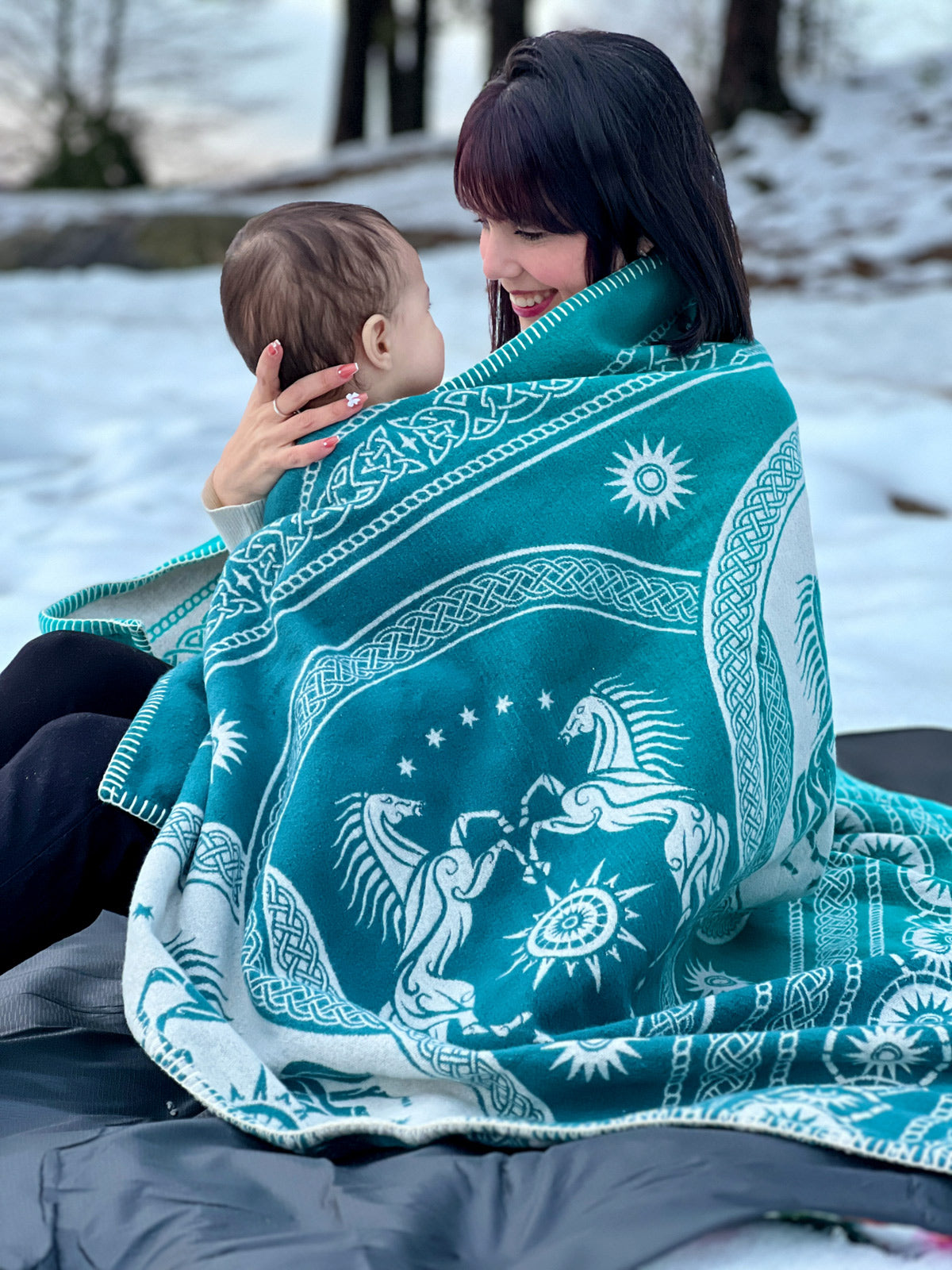 ROHAN™ 'Entwash' Yoga Blanket/Throw