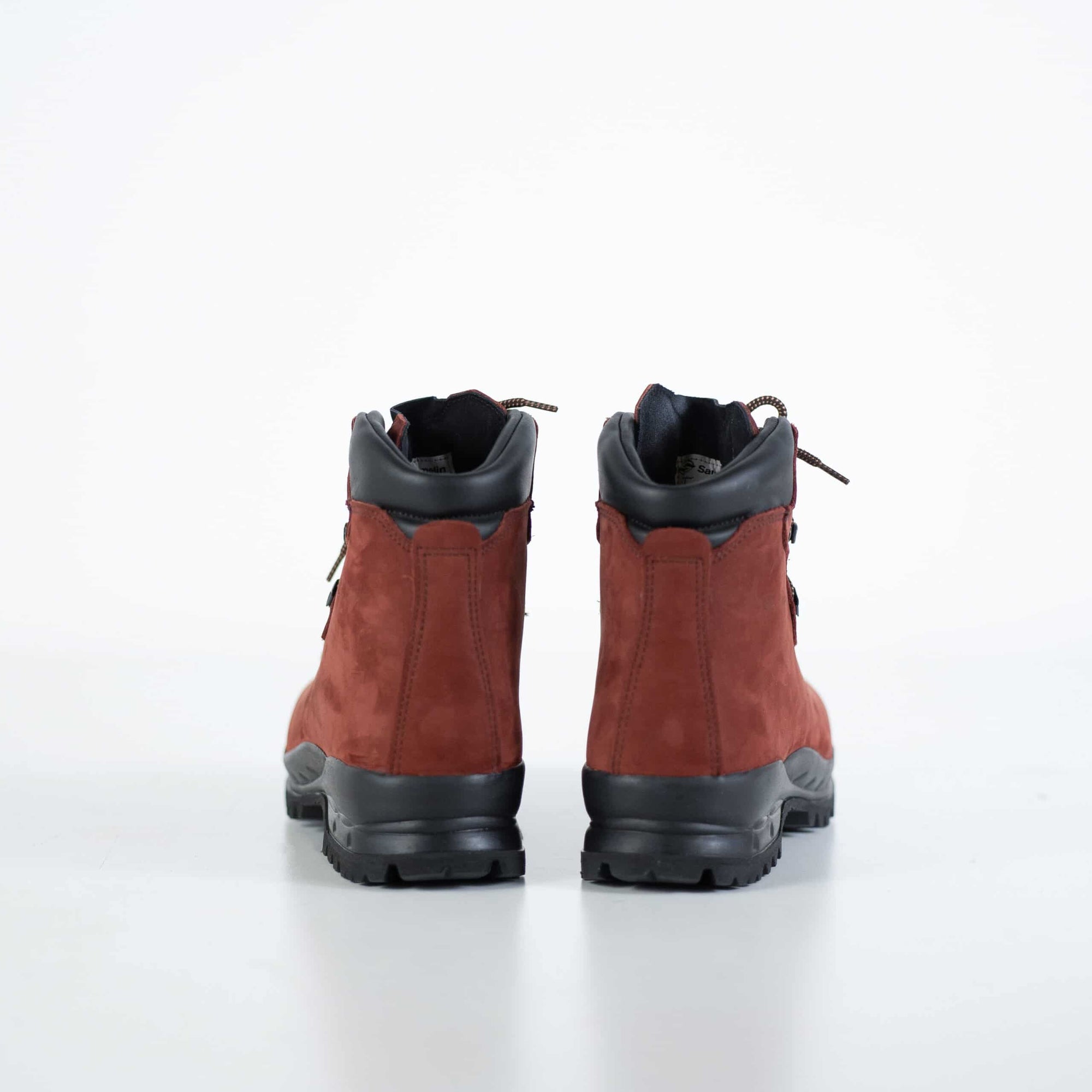 Waterproof Hiking Boots in Rosso Aragosta