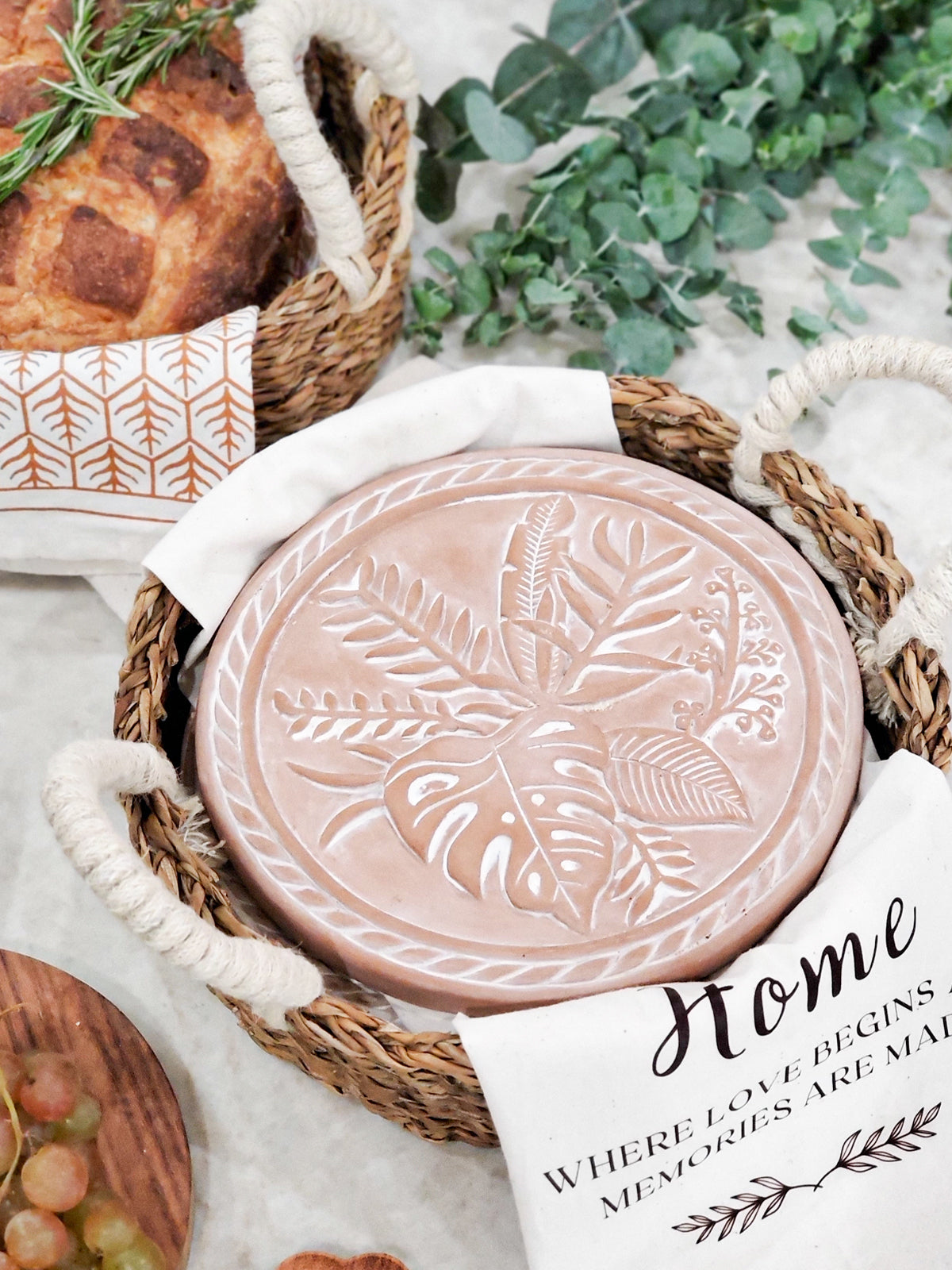 Bread Warmer &amp; Basket - Plant Round-3