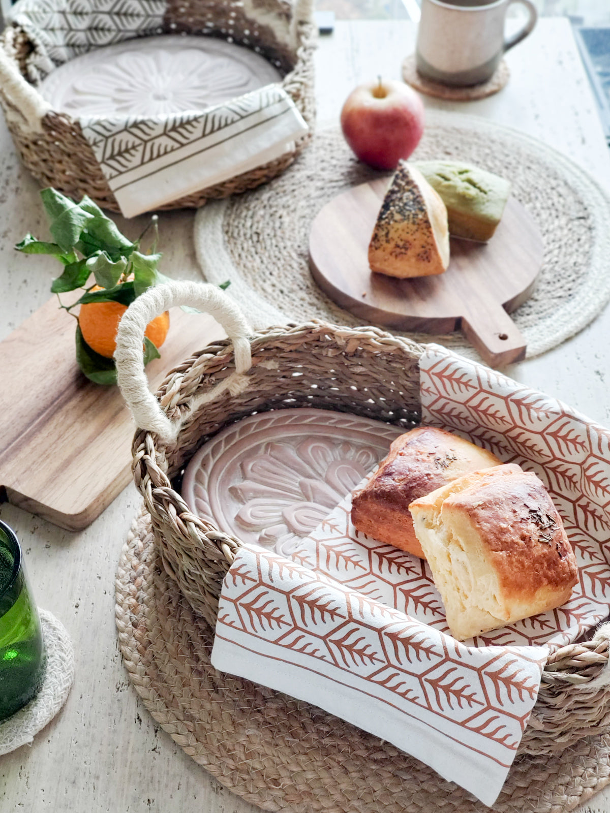 Bread Warmer &amp; Basket - Flower
