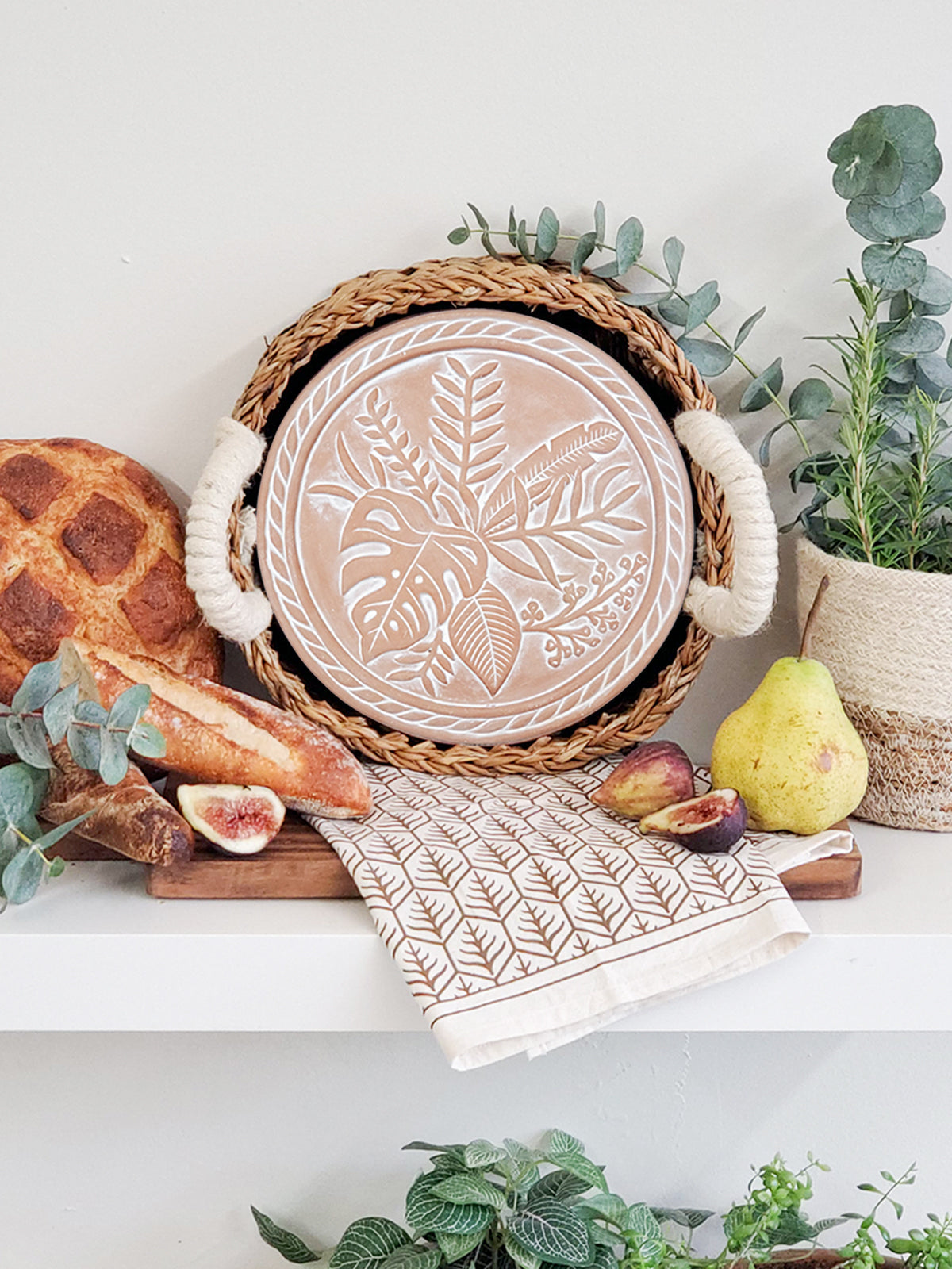 Bread Warmer &amp; Basket Gift Set with Tea Towel - Plant Round-4