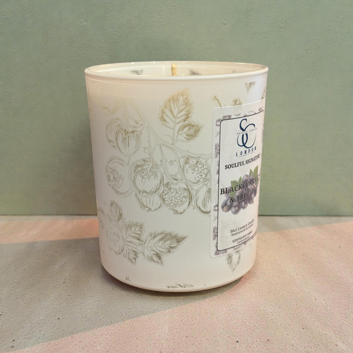 Blackcurrant &amp; Truffle – Luxury Soy Candle (30cl)