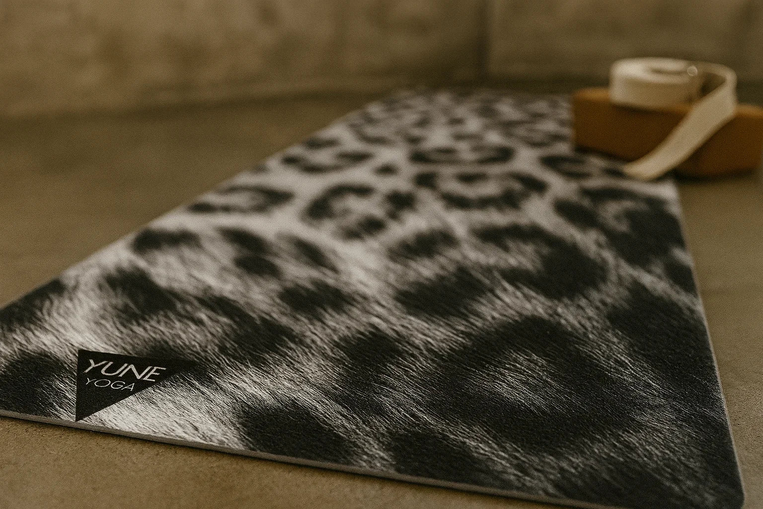 Snow Leopard Print Sustainable Yoga Mat – Ultra Grip + Eco PER | Yune-3