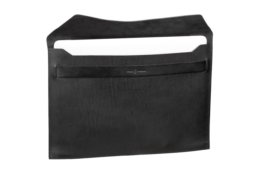 Vegetable-Tanned Leather Laptop Sleeve - Eco-Friendly Design