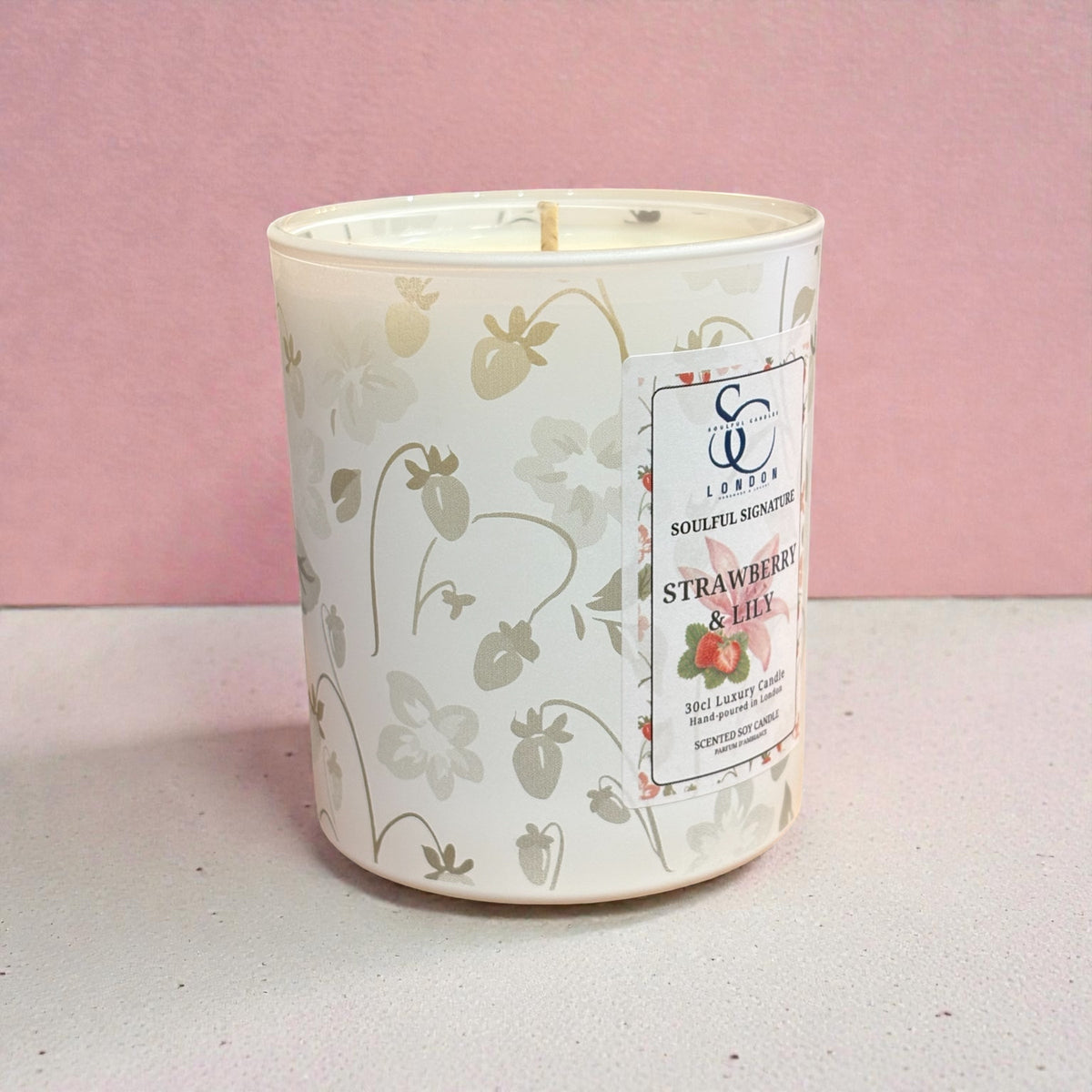Strawberry &amp; Lily – Luxury Soy Candle (30cl)