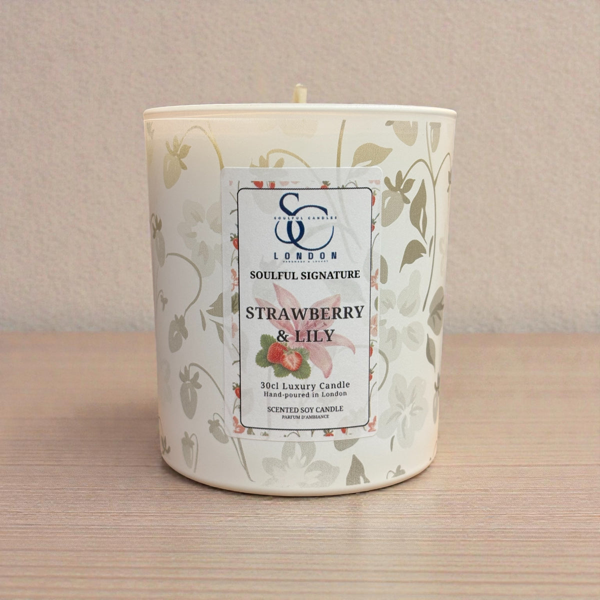 Strawberry &amp; Lily – Luxury Soy Candle (30cl)