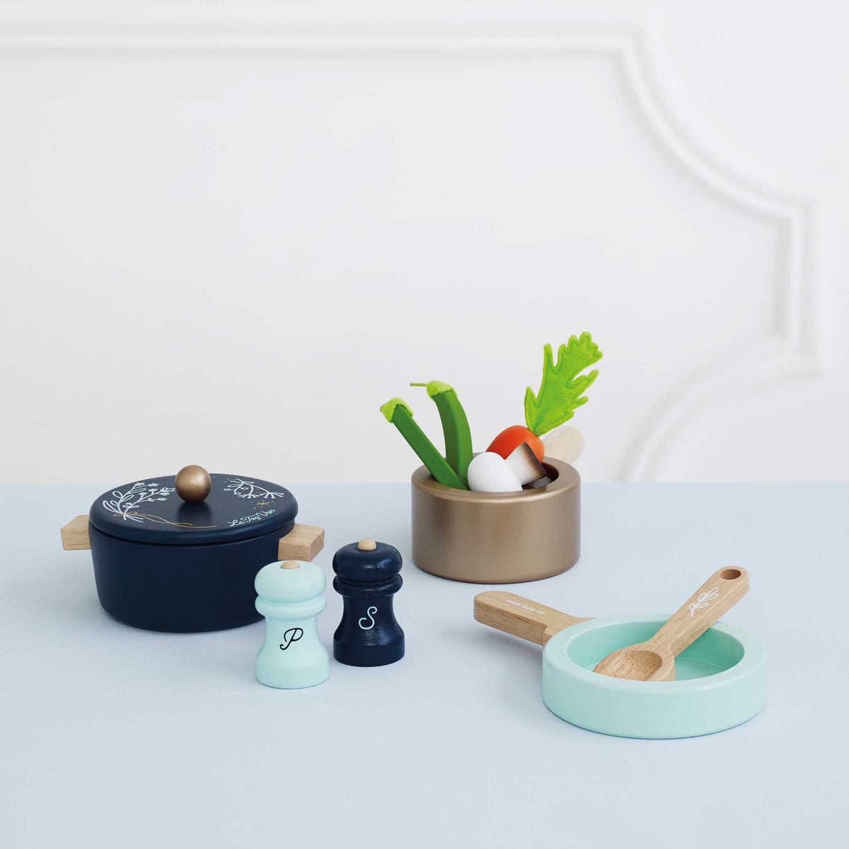 Pots &amp; Pans Kitchen Accessories