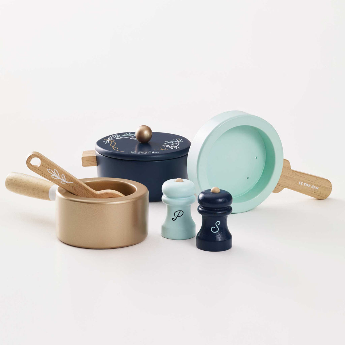 Pots &amp; Pans Kitchen Accessories