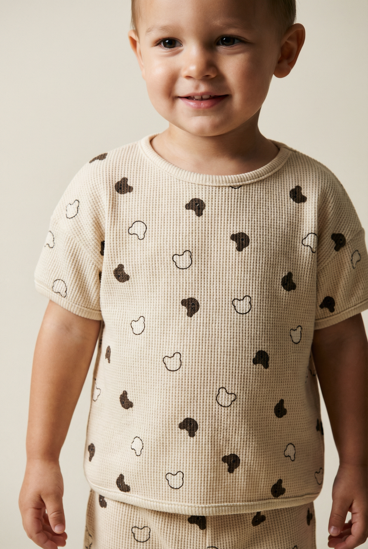 Beige Waffle Teddy Print Top &amp; Shorts Set