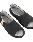 TOKU Bern Slippers - Dark Gray