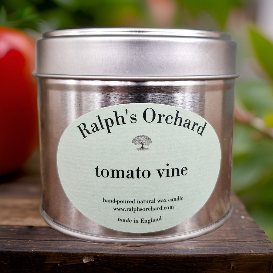 Premium tomato vine scented candle with green apple, rhubarb, citrus, and floral notes, cruelty-free hand-poured in England by Ralph's Orchard at brixbailey.com