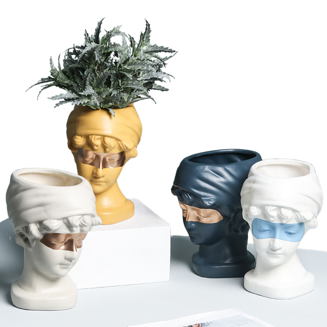 European Style Little Girl Vase-0