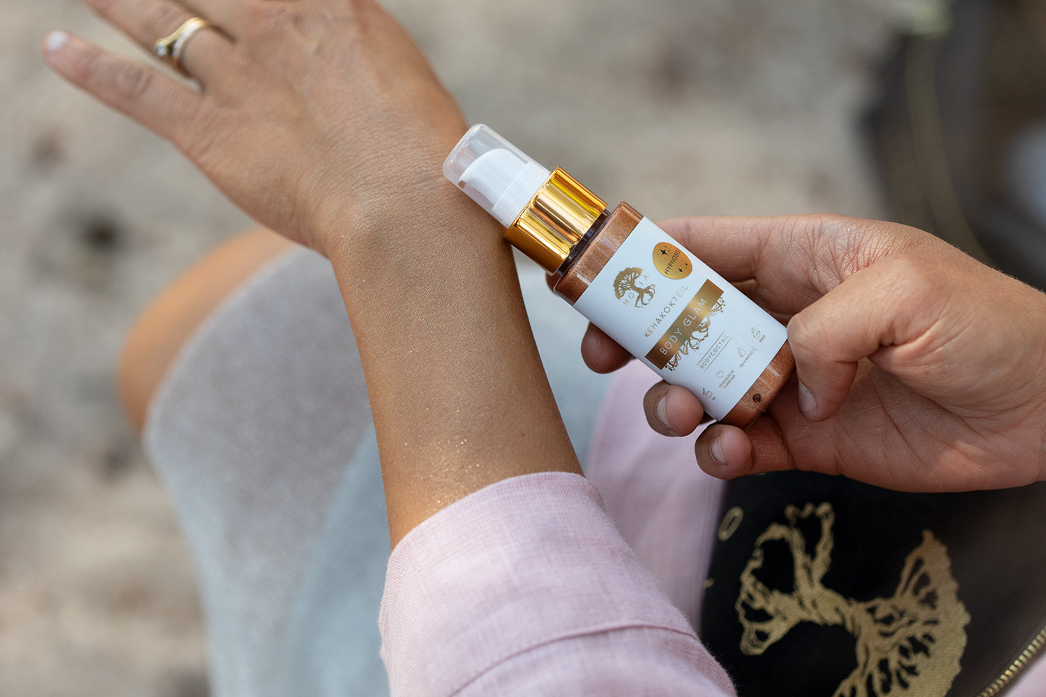 Embrace Radiance with Body Glam Hydrating Body Cocktail - Ultimate Skin Hydration &amp; Natural Glow by HOIA at www.brixbailey.com