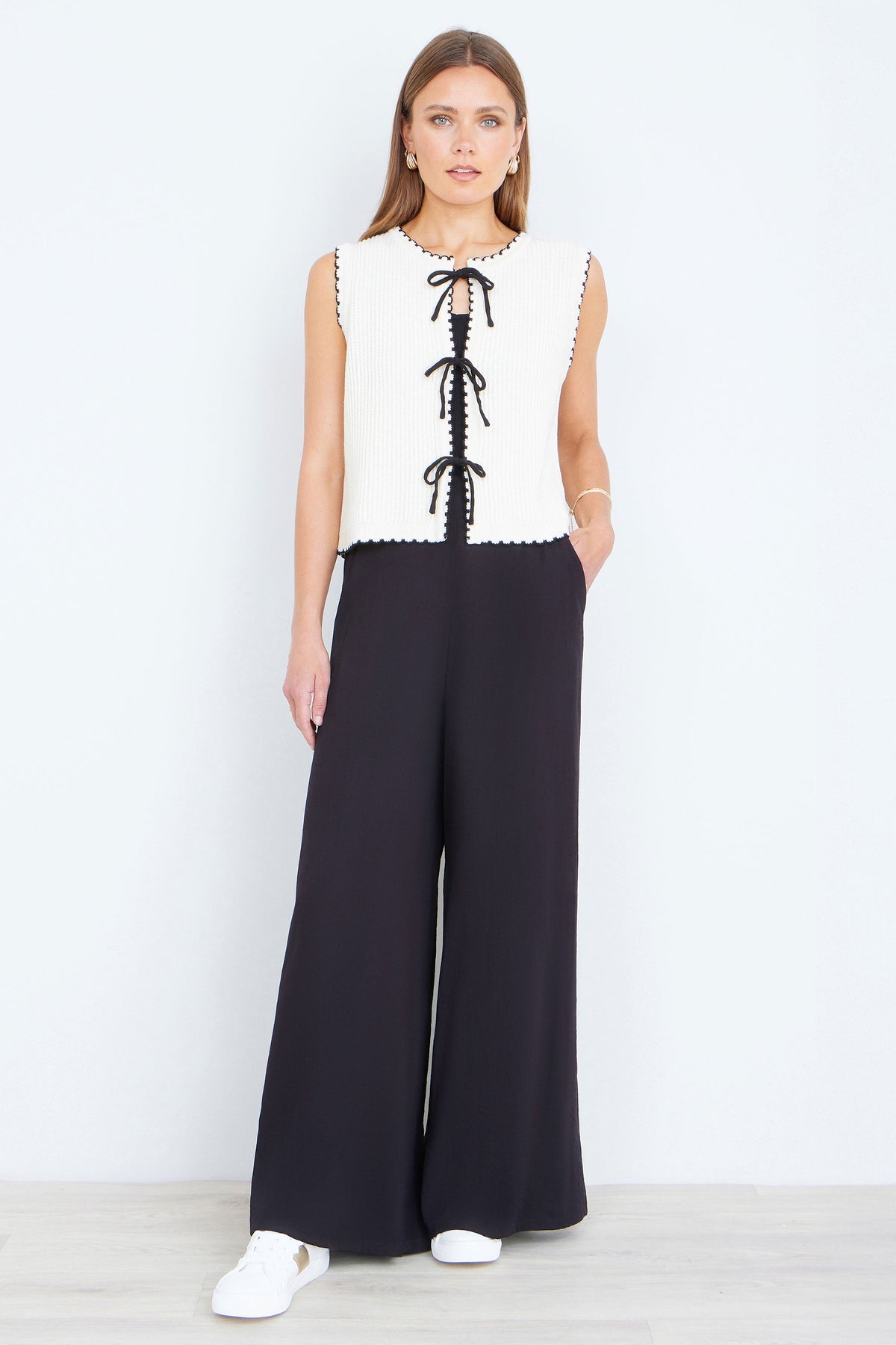 Yumi Ivory Knitted Waistcoat With Bow Trims