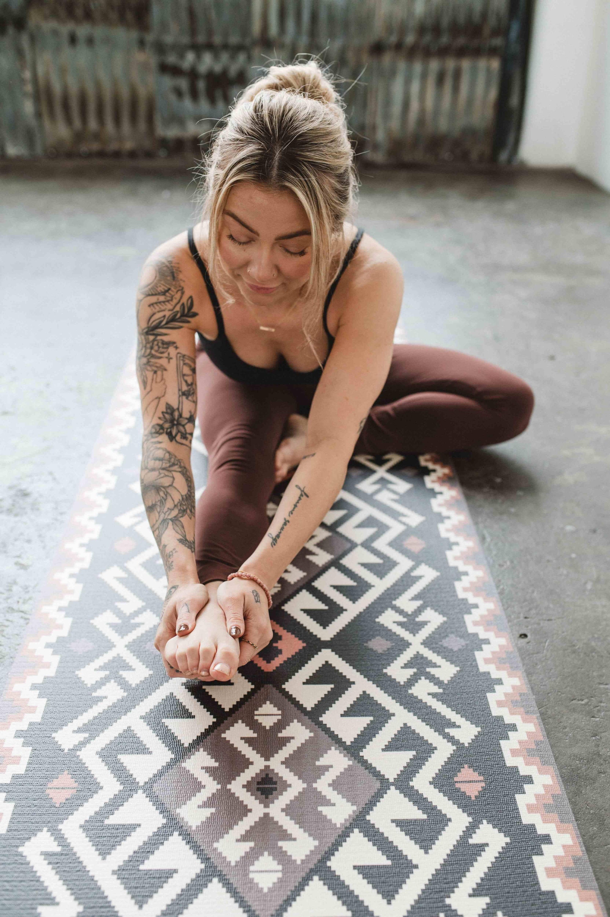 Moab Rocks Yoga Mat – 6 mm Extra Thick, Double-Sided Non-Slip, Eco-Friendly PER with Sandstone Design | Yune Yoga-2