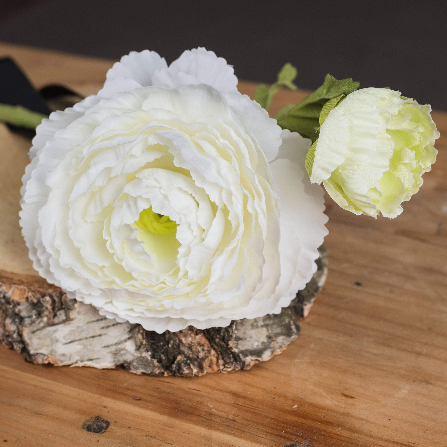 Elegant White Ranunculus Bouquet | Fresh Floral Spray