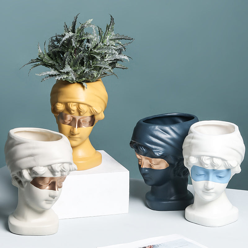 European Style Little Girl Vase-2