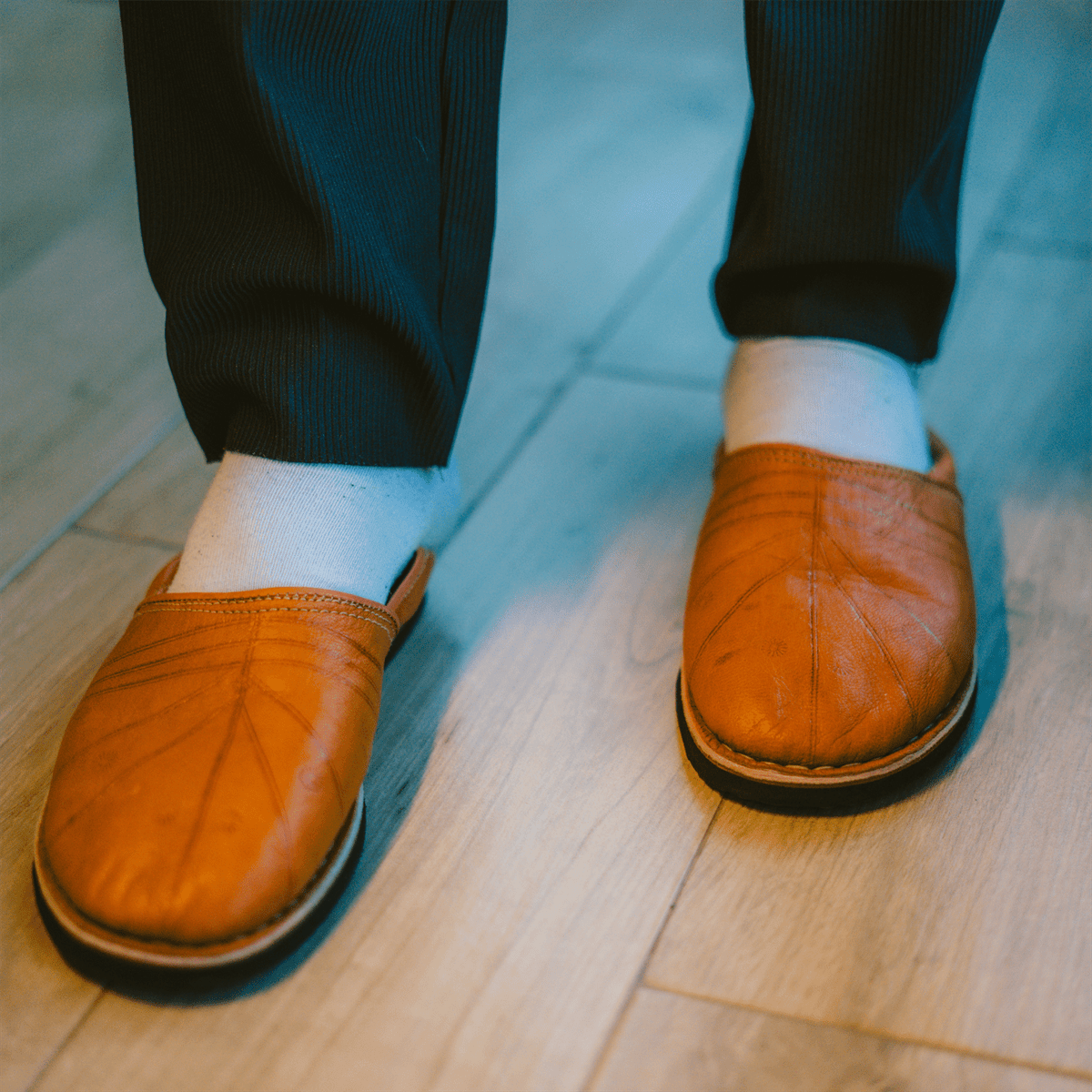 Leather Slippers Villages