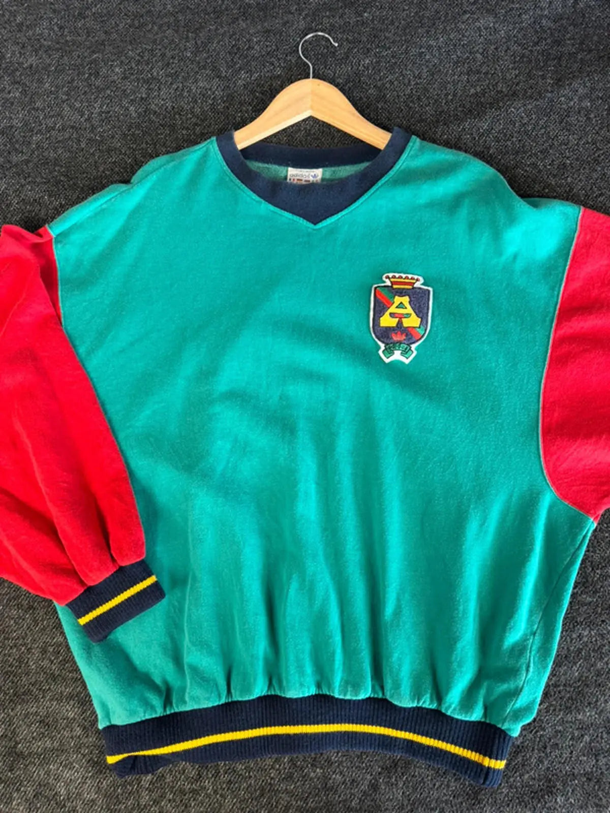 Adidas 80's Embroidered Logo Sweatshirt Jumper Top Sweater Men’s XL