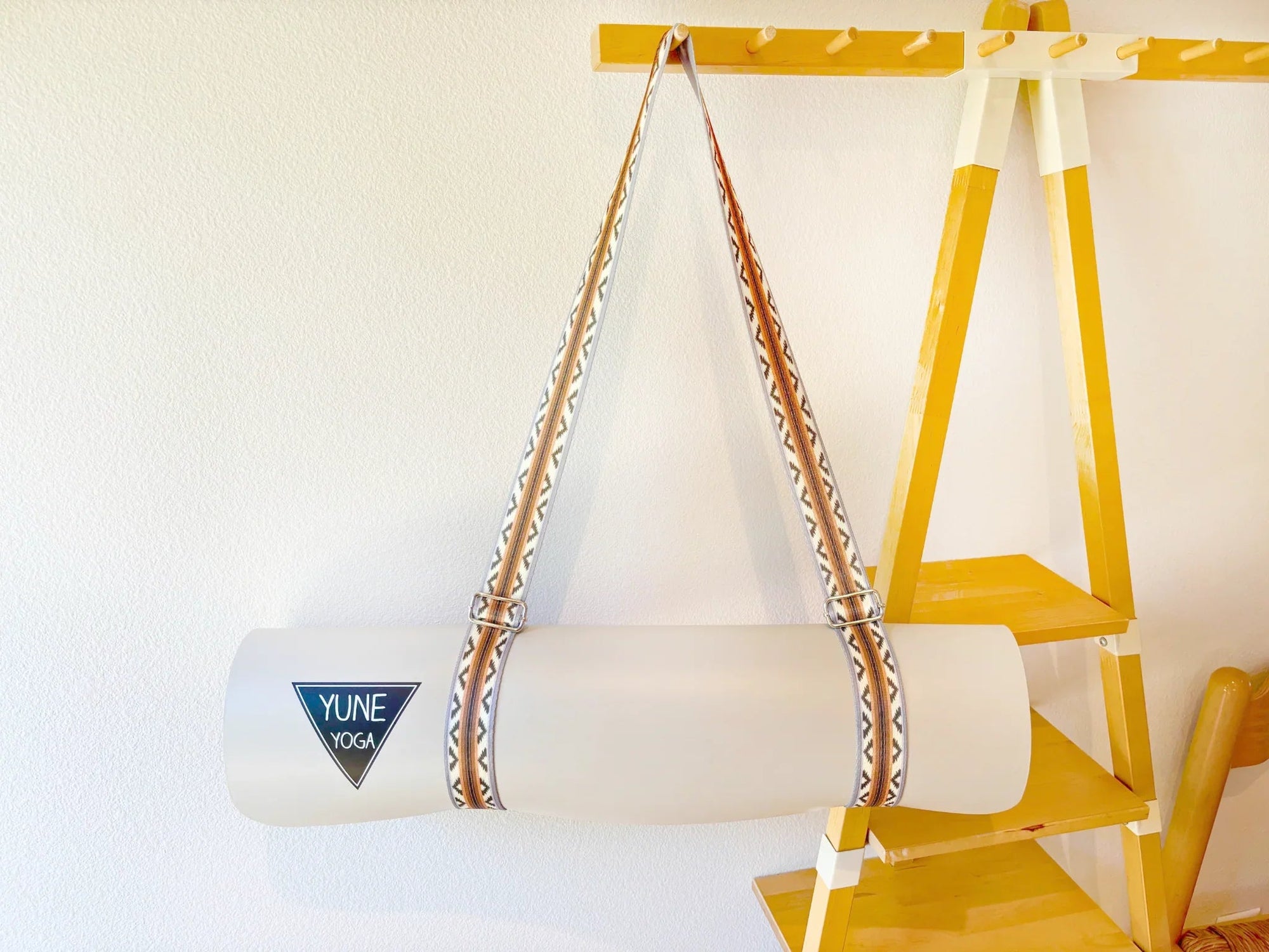 Bear Creek Sands Yoga Strap – Red Stretching Strap w/ Metal Buckles | Yune Yoga-4