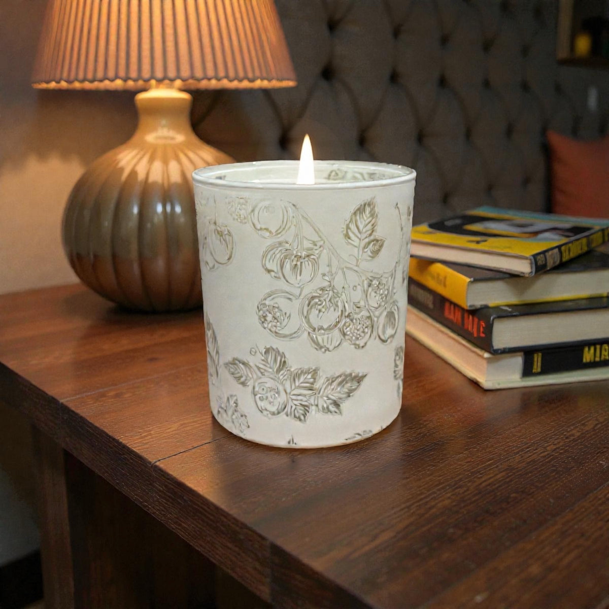 Blackcurrant &amp; Truffle – Luxury Soy Candle (30cl)