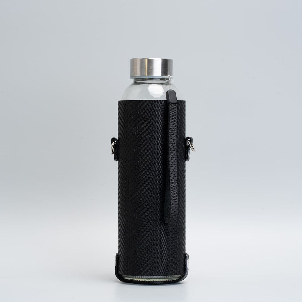 Leather water bottle holder with strap and glass bottle | OUTLET