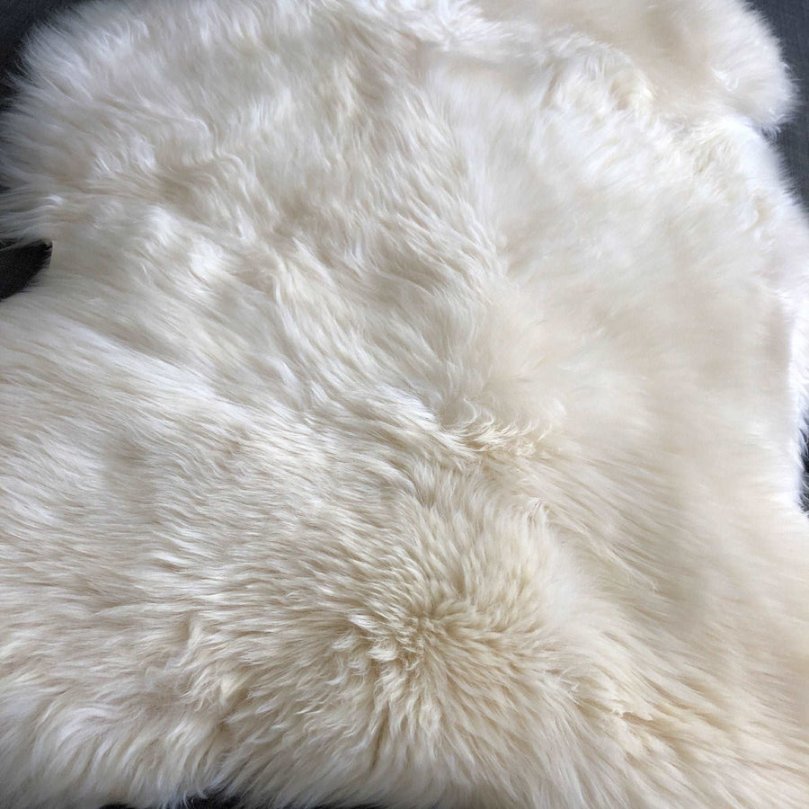 British White Sheepskin Rug 100% Natural & Sustainable | Extra Large