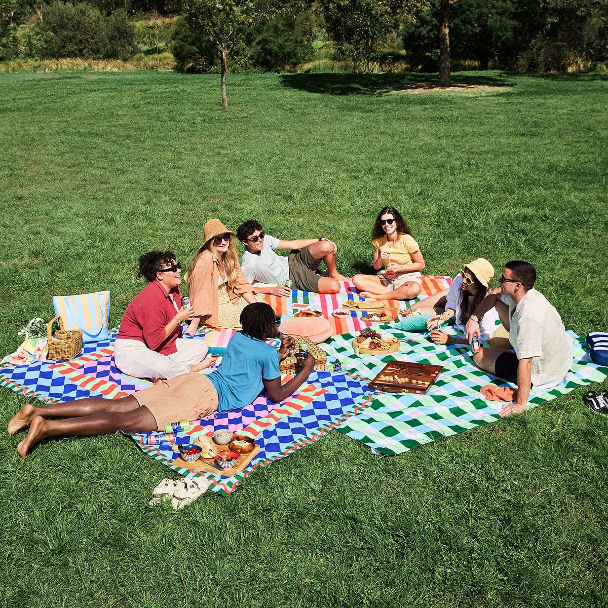 Dock &amp; Bay Picnic Blanket - Sugar Sorbet: Large (170x170cm)