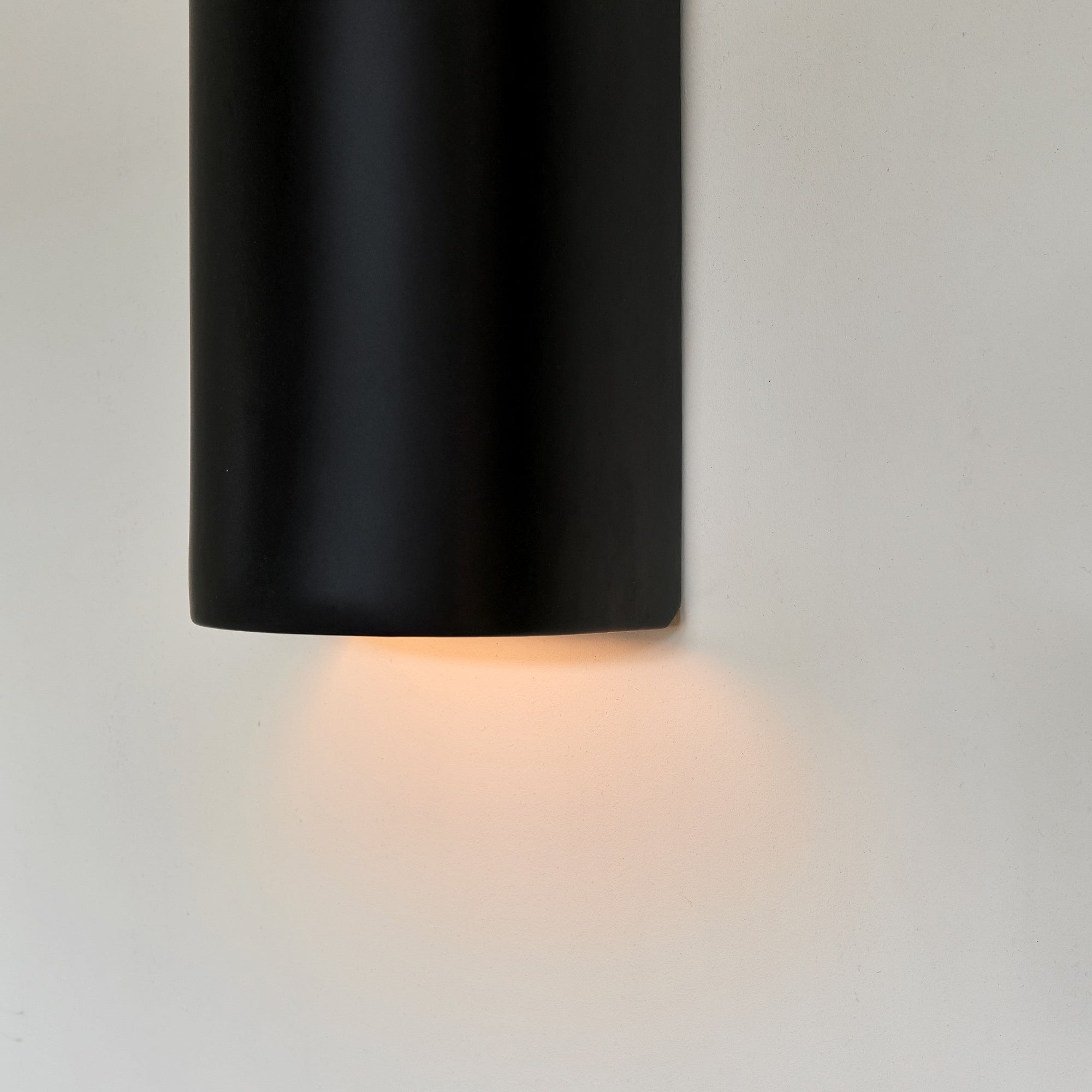 Curve Ceramic Wall Light Black Finish