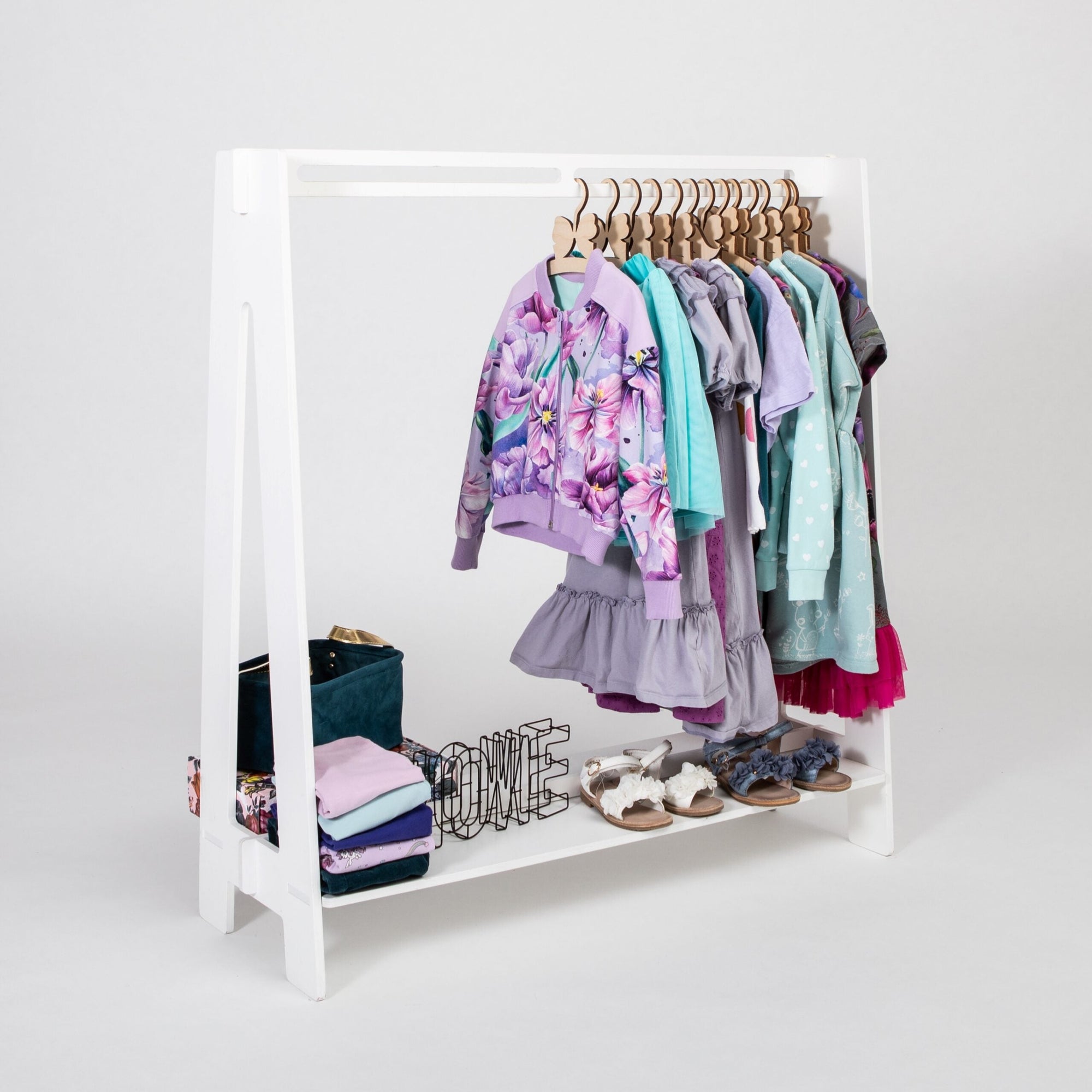 Toddlers Clothing Rack for Independent Dressing