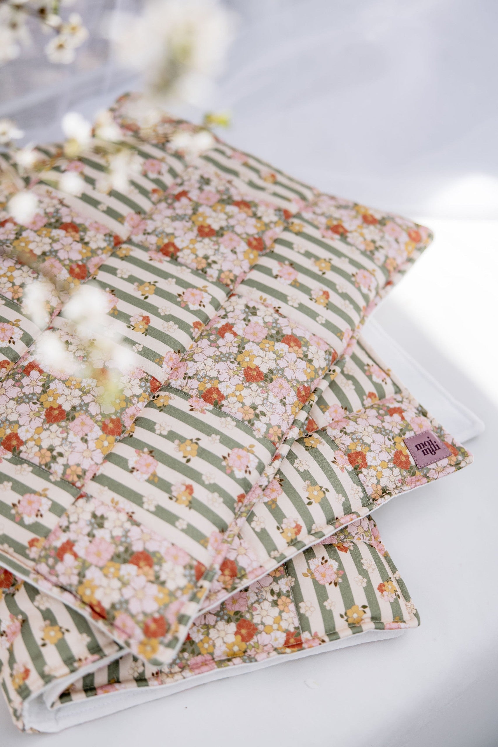 Green Garden Cotton Quilt and Pillow Set