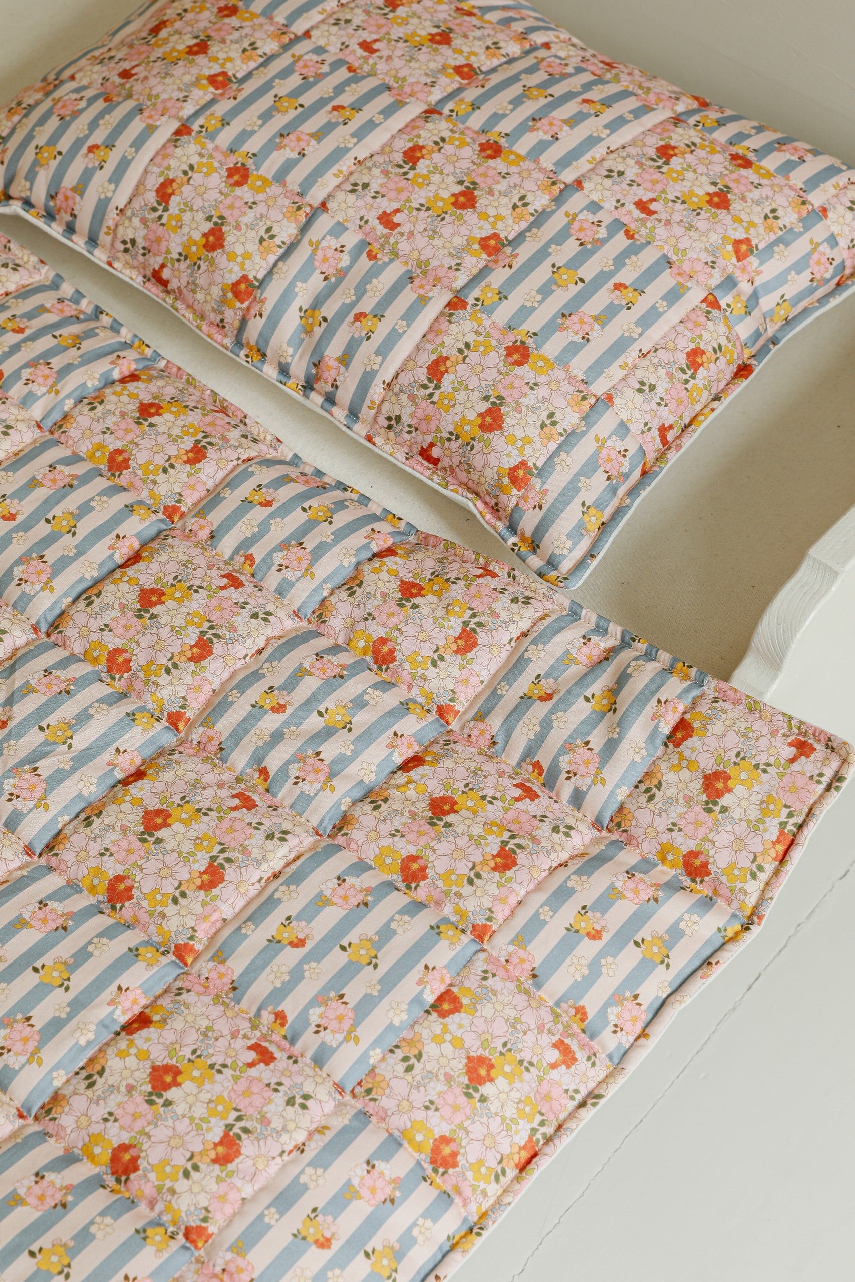 Cotton Quilted Patchwork Blanket and Pillow Set Summer Garden