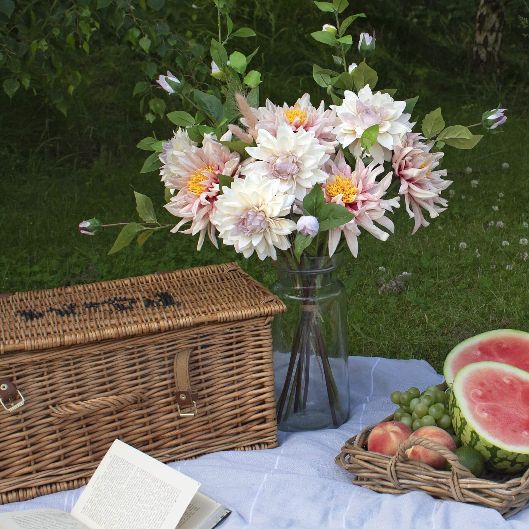 Blush Pink Dahlia Stem