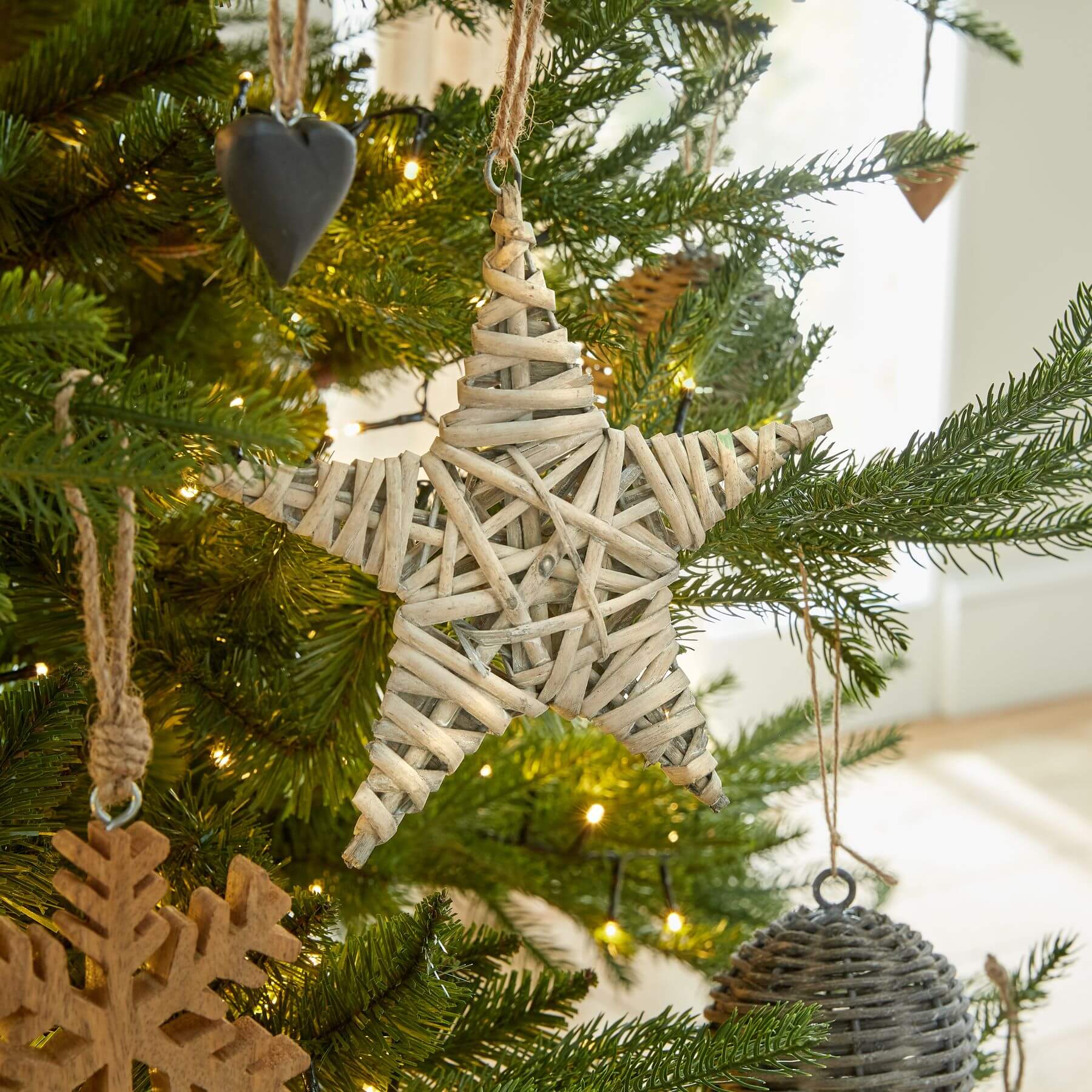 Festive Noel Wicker Star Decor Premium Christmas Tree Ornament