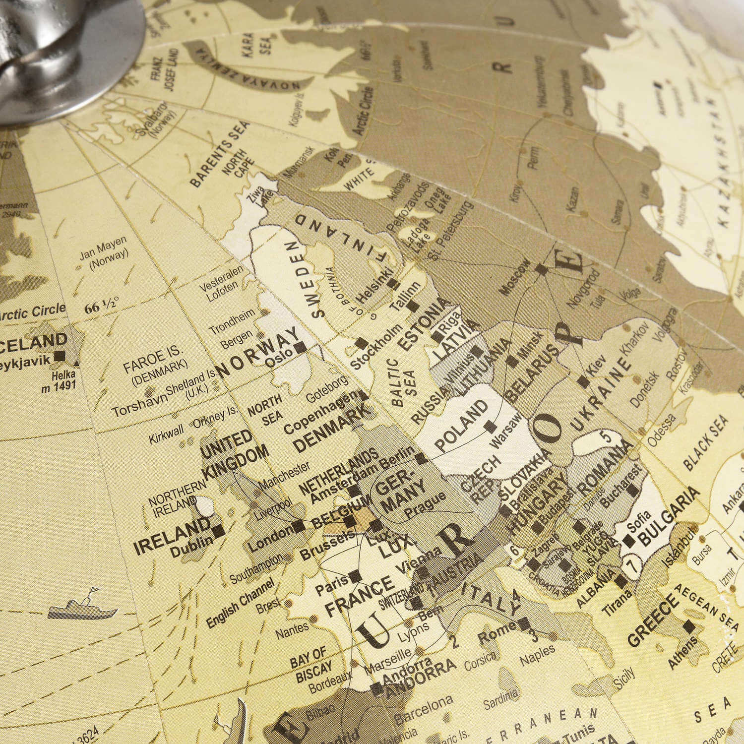 Chrome Desktop Globe Vintage Style with Modern Flair