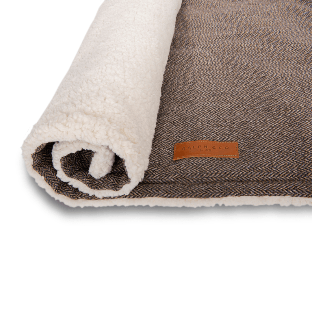 THE LINCOLN | LUXURY TWEED &amp; FAUX FUR REVERSIBLE DOG BLANKET