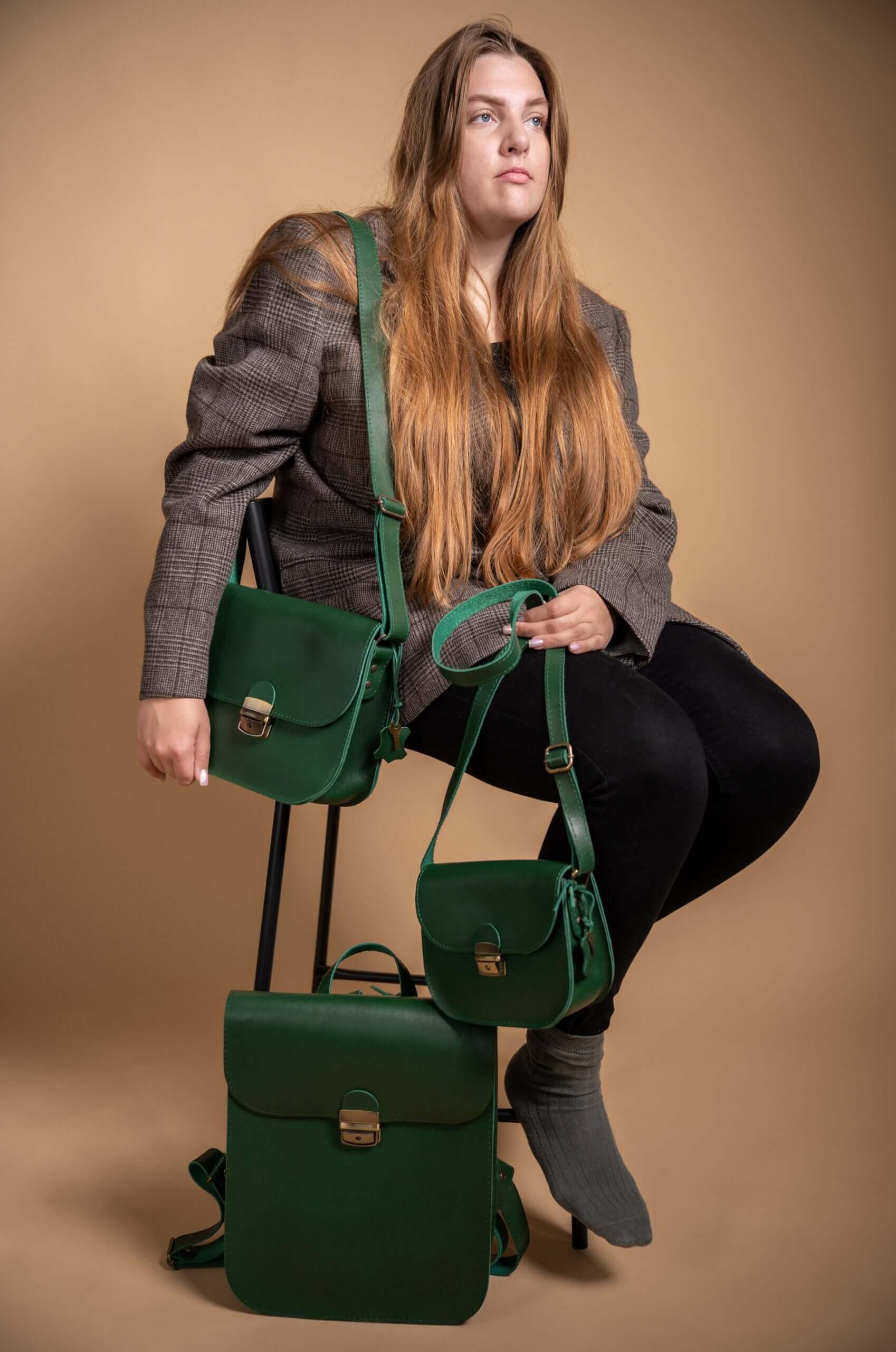 Classic Leather Saddle Bag with Vintage Style and Laptop Pocket