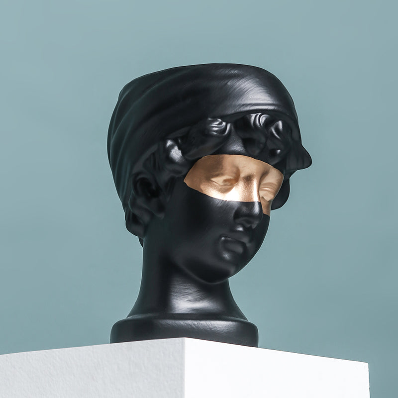 European Style Little Girl Vase-3